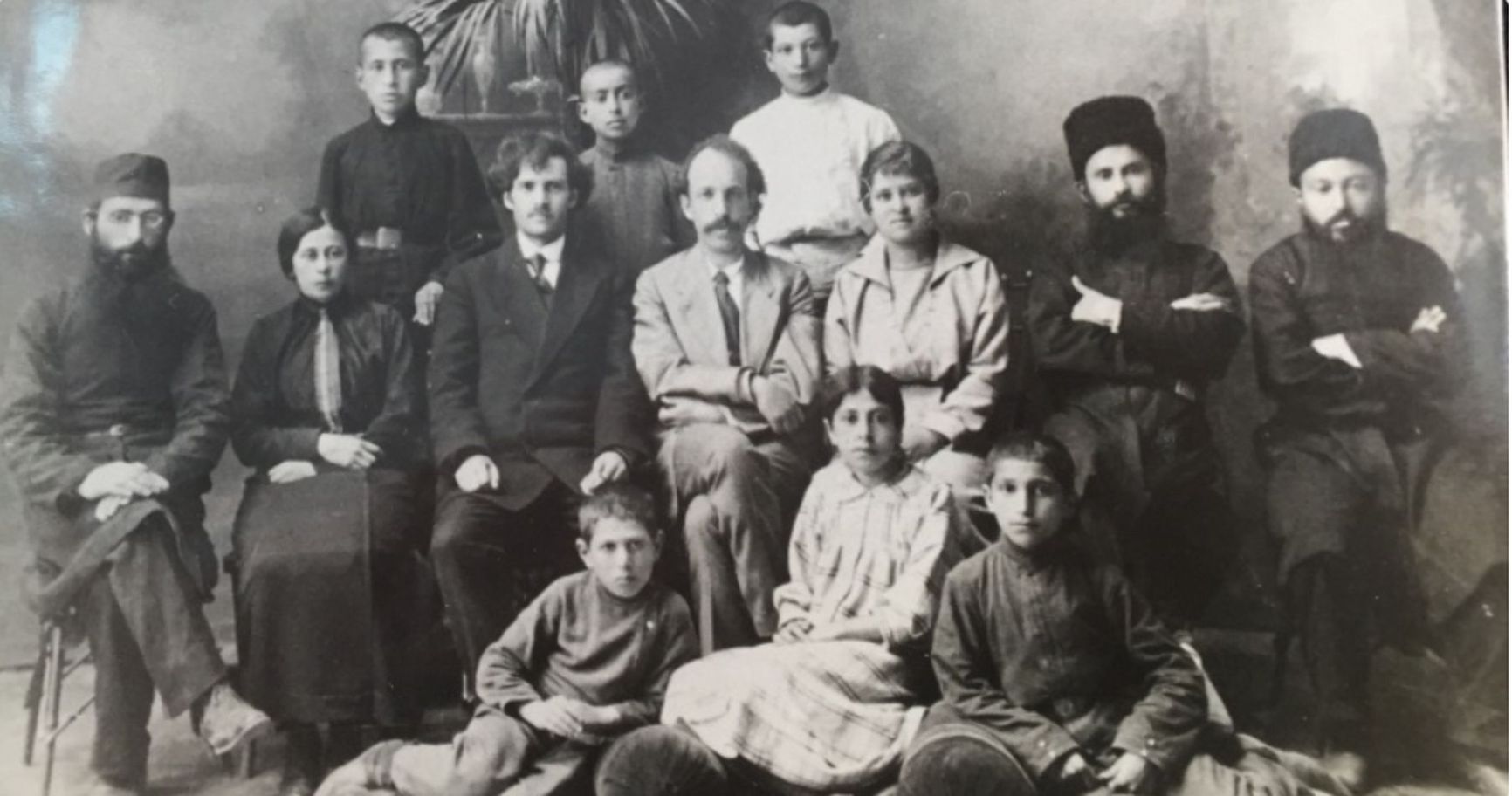 The first Russian-Jewish school in Derbent (1904)